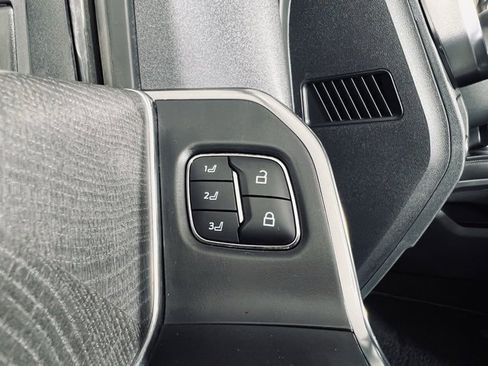 Used 2025 Ford F350 Platinum image 22