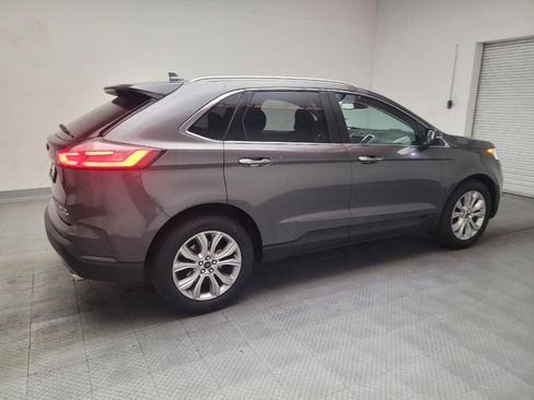 Used 2019 Ford Edge Titanium FWD image 10