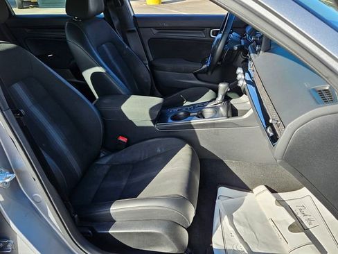 Used 2023 Honda Civic Sport image 16