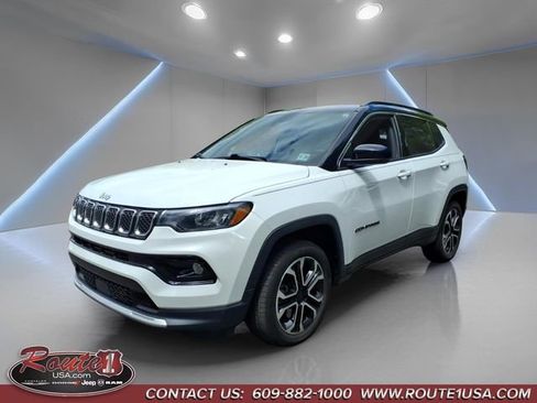 Used 2023 Jeep Compass Limited AWD/4WD image 8