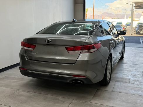 Used 2017 Kia Optima LX FWD image 7