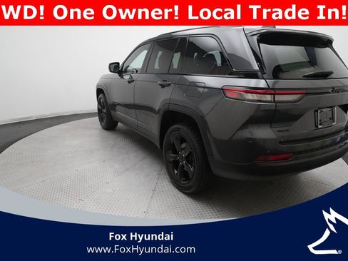 Used 2022 Jeep Grand Cherokee Altitude image 34