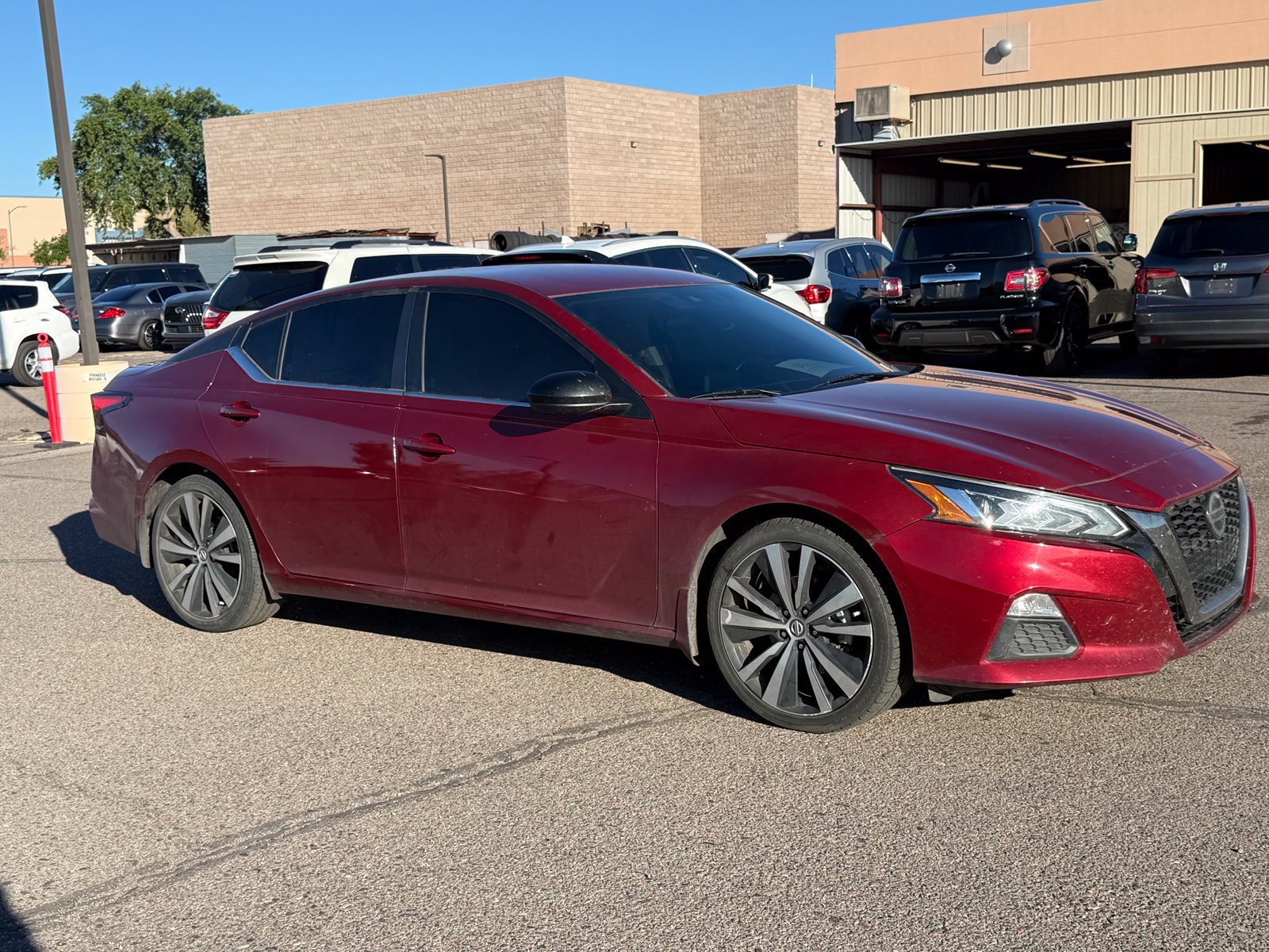 Used 2022 Nissan Altima 2.5 SR FWD image 3