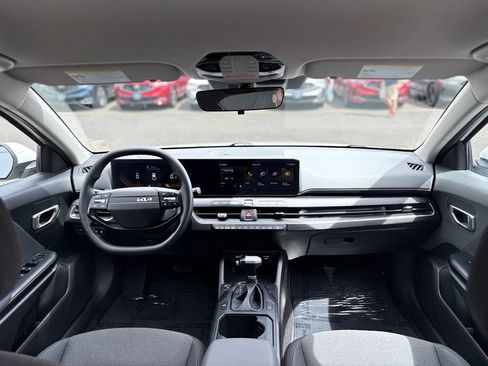 Used 2025 Kia K4 FWD image 26