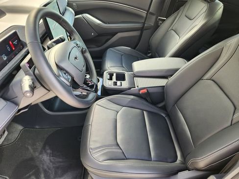 New 2026 Ford Mustang Mach-E Premium image 9