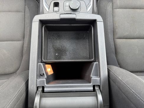 Certified 2023 Chevrolet Traverse LT FWD image 29
