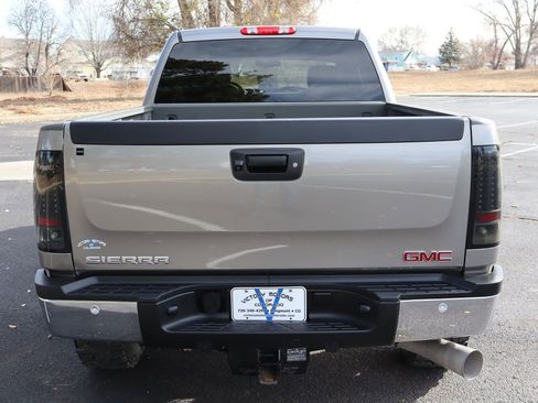 Used 2014 GMC Sierra 2500 Denali image 6