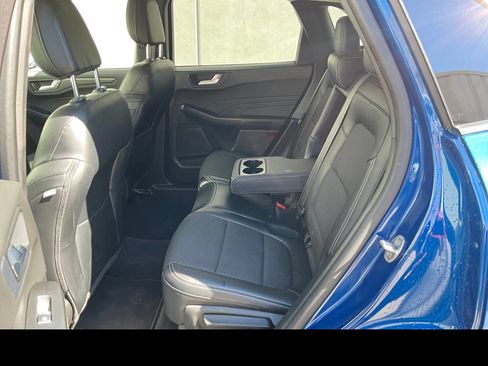 Used 2023 Ford Escape SE FWD image 11