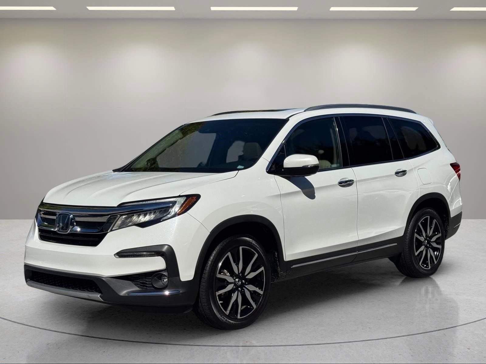 Used 2021 Honda Pilot Touring image 1