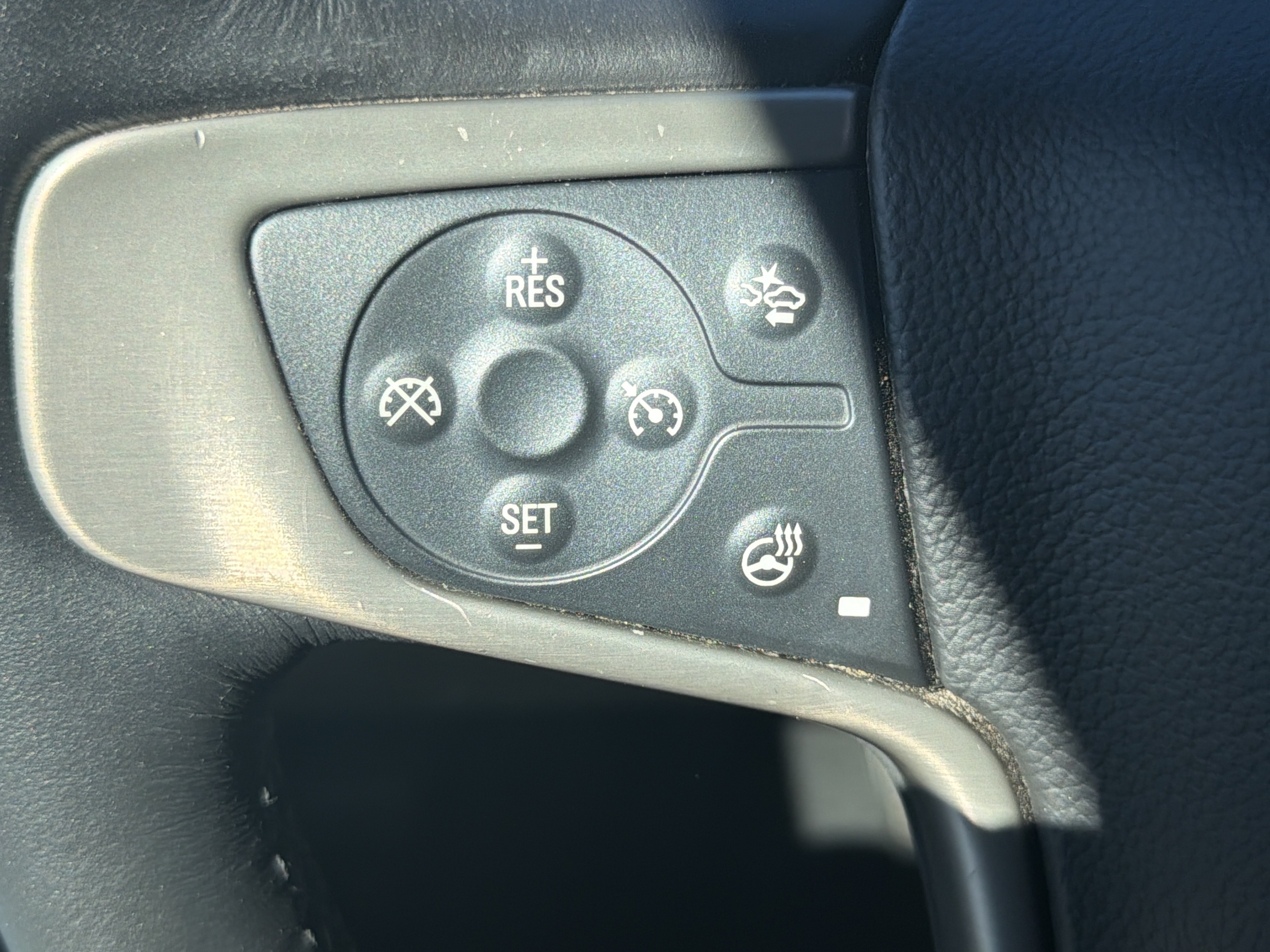 Used 2018 GMC Yukon Denali w/ Denali Ultimate Package AWD/4WD image 19