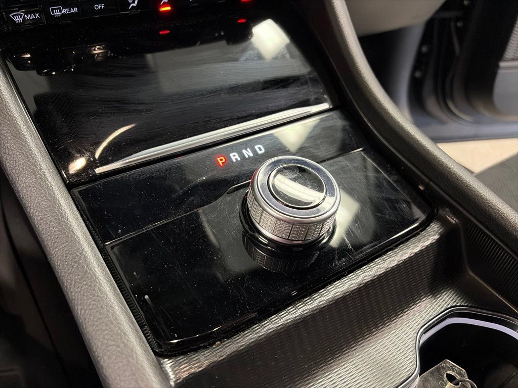 Certified 2024 Jeep Grand Cherokee Altitude AWD/4WD image 21