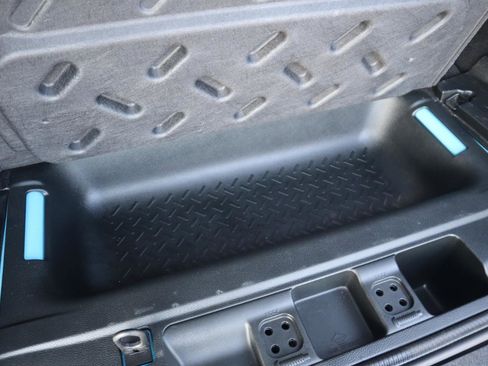 Used 2018 Jeep Wrangler Unlimited Rubicon w/ Cold Weather Group image 52