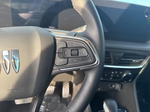 Used 2024 Buick Encore GX Sport Touring image 11