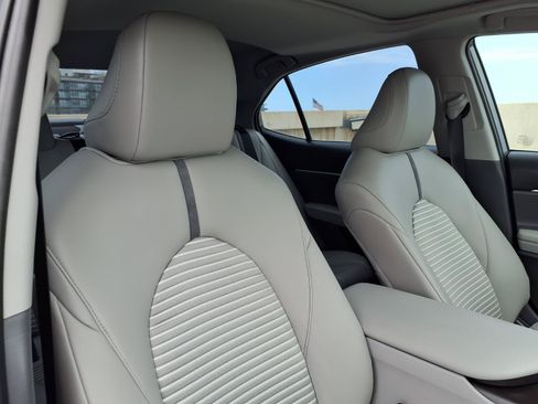 Used 2024 Toyota Camry SE w/ Audio Upgrade Package FWD image 12