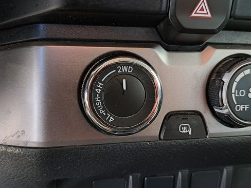 Used 2023 Toyota Tacoma SR image 9