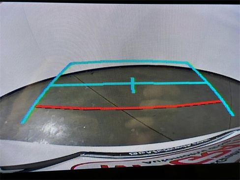 Used 2021 Toyota Sienna LE image 10