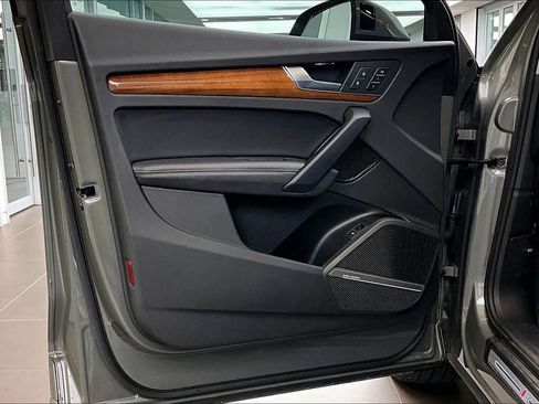 Certified 2023 Audi Q5 2.0T Premium Plus w/ Premium Plus Package image 21