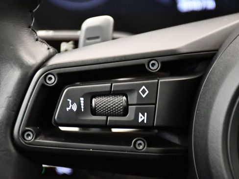 Used 2020 Porsche 911 Carrera S image 25