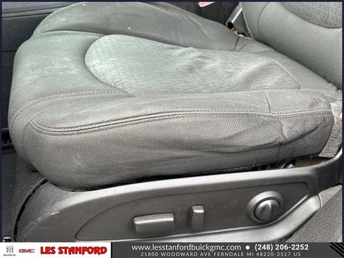 Used 2011 GMC Acadia SLE image 19