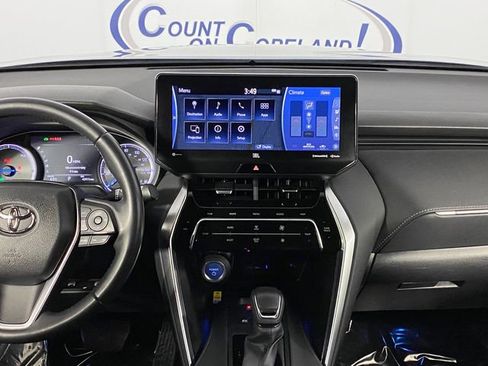 Used 2021 Toyota Venza XLE w/ Softex Package image 18