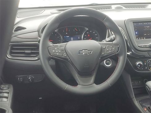Used 2023 Chevrolet Equinox RS image 12