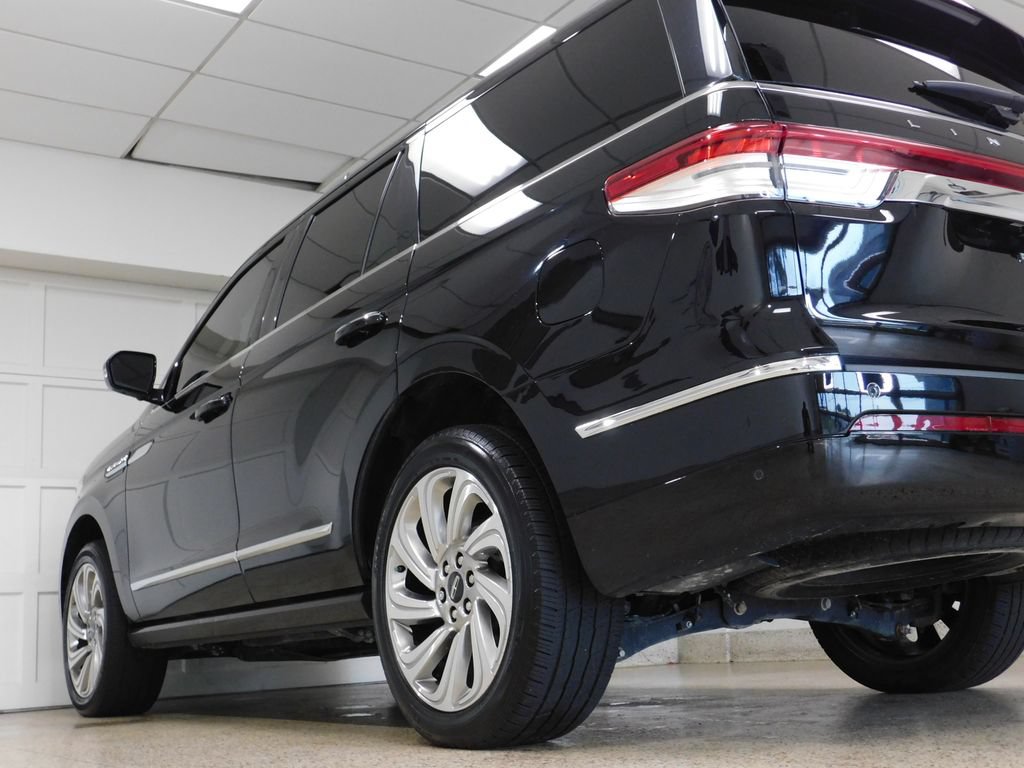 Used 2024 Lincoln Navigator Reserve w/ Equipment Group 201A AWD/4WD image 82