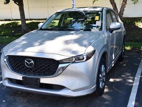 Used 2025 MAZDA CX-5 AWD 2.5 S w/ Preferred Package image 4