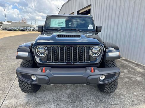 New 2025 Jeep Gladiator Mojave w/ Convenience Group image 2