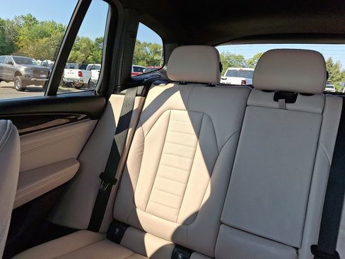 Used 2019 BMW X3 xDrive30i w/ Premium Package image 19