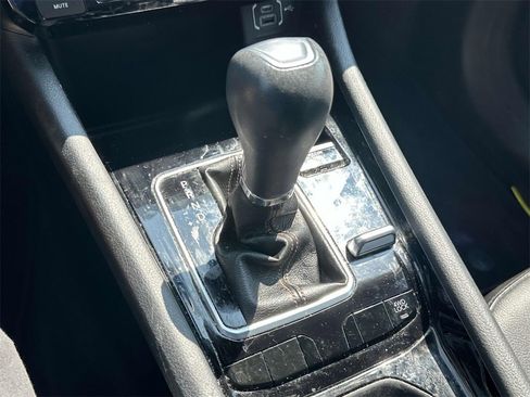 Certified 2022 Jeep Compass Limited image 27