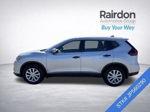 Used 2018 Nissan Rogue S FWD image 4