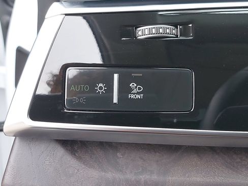 Certified 2023 Audi Q8 Prestige w/ Prestige Package AWD/4WD image 29