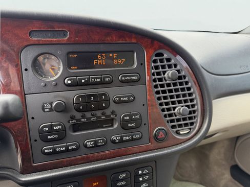 Used 1998 Saab 900 SE Turbo FWD image 4