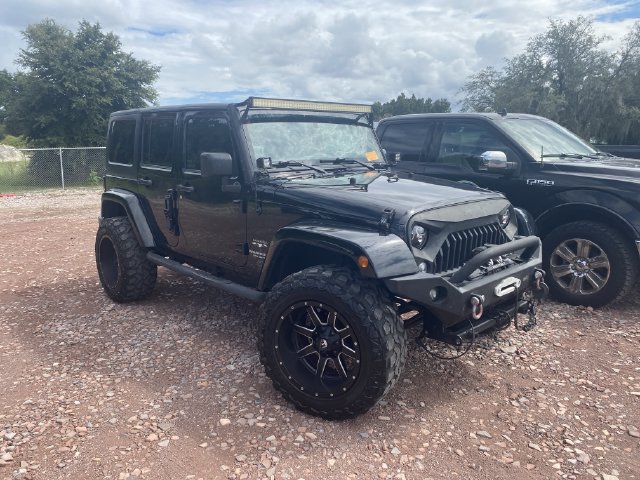 Used 2017 Jeep Wrangler Unlimited Sahara w/ Max Tow Package AWD/4WD image 3