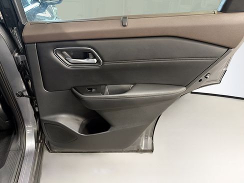 Used 2021 Nissan Rogue SV w/ Premium Package AWD/4WD image 31