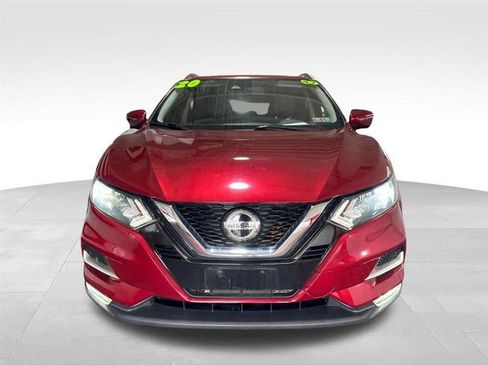 Used 2020 Nissan Rogue Sport SL image 2