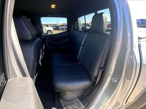 Used 2025 Chevrolet Colorado Trail Boss image 20