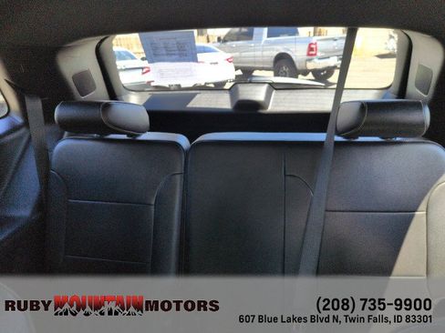 Used 2022 Chevrolet Traverse LT AWD/4WD image 28