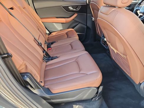 Used 2021 Audi Q7 3.0T Prestige w/ Prestige Package image 18