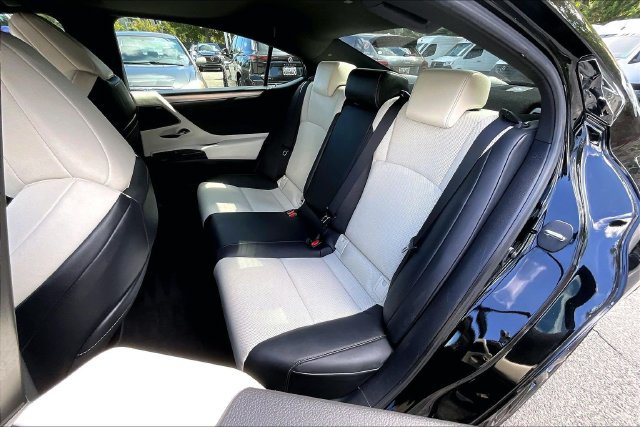 Used 2022 Lexus ES 350 F Sport w/ Accessory Package FWD image 17
