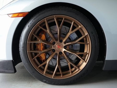 Used 2012 Nissan GT-R Black Edition image 32