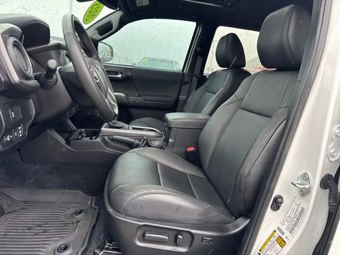 Used 2023 Toyota Tacoma TRD Sport w/ TRD Premium Sport Package image 17