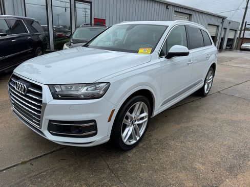 Used 2018 Audi Q7 3.0T Prestige w/ Prestige Package image 2