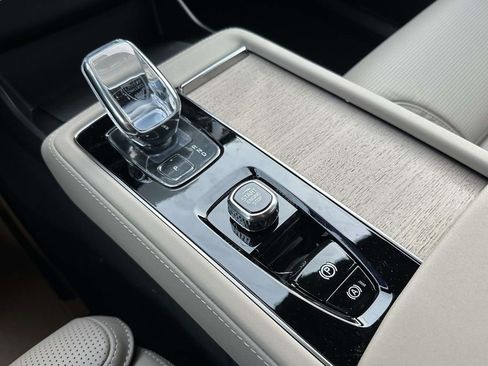 New 2026 Volvo XC90 B6 Ultra w/ Protection Package AWD/4WD image 6
