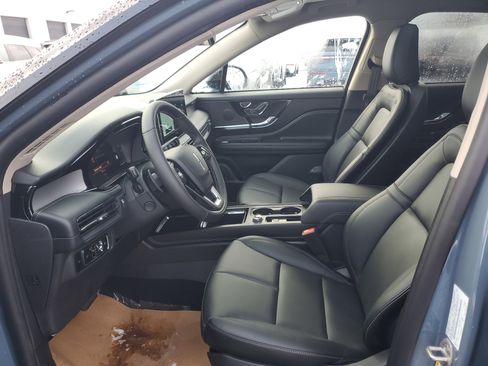 New 2026 Lincoln Corsair Premiere image 12