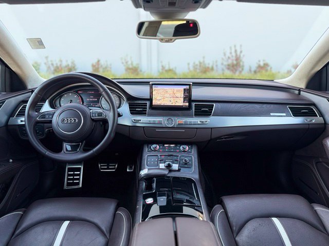 Used 2013 Audi S8 AWD/4WD image 21