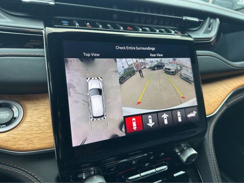 Used 2022 Jeep Grand Cherokee Summit image 6