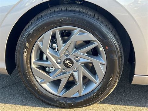 New 2026 Hyundai Elantra Blue image 32