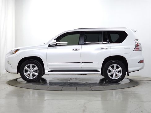 Used 2014 Lexus GX 460 image 4