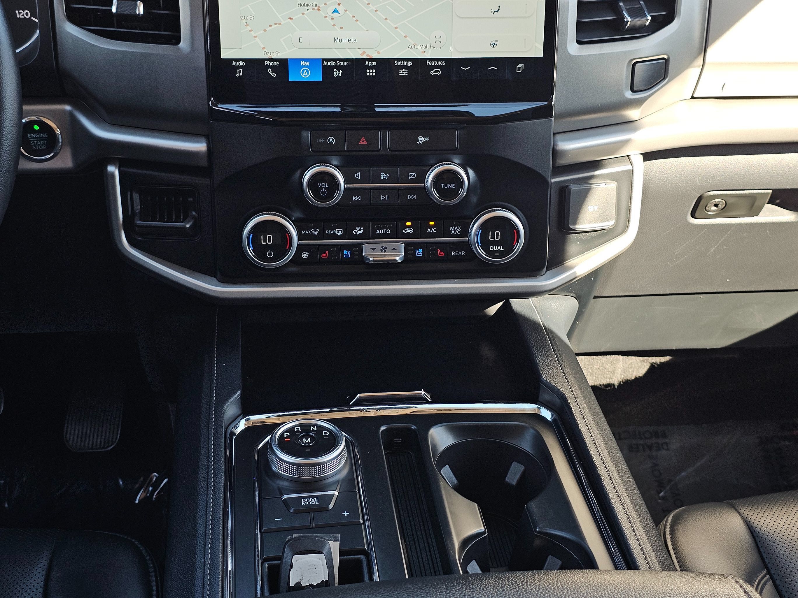 Used 2024 Ford Expedition XLT RWD image 21
